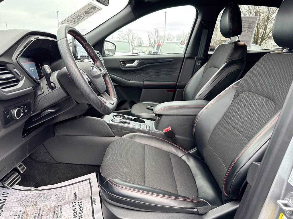 Certified 2024 Ford Escape ST-Line image 18