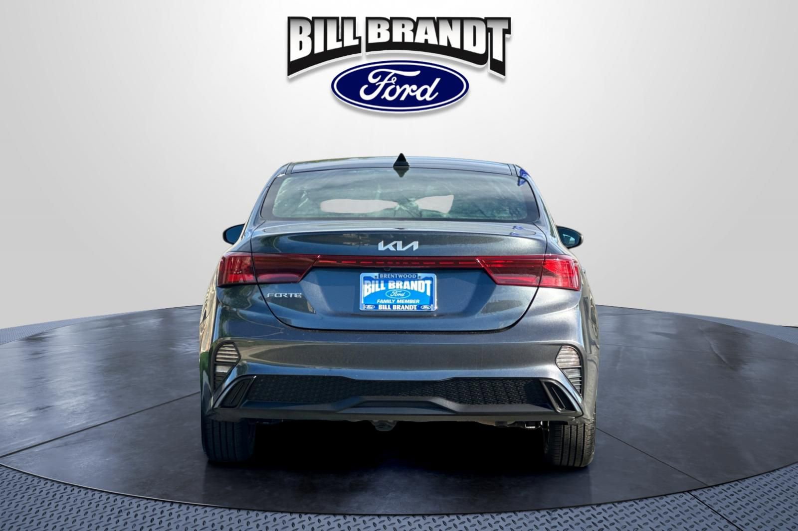 Used 2023 Kia Forte LXS FWD image 4