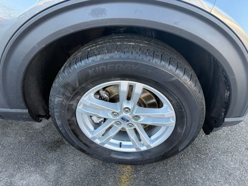 Certified 2022 Ford Explorer XLT w/ Equipment Group 202A image 36