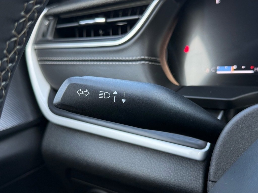 Used 2025 Jeep Grand Cherokee Altitude image 22