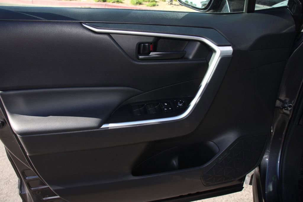 Used 2024 Toyota RAV4 LE image 21