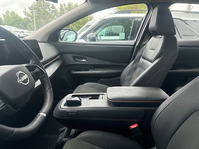 Used 2024 Nissan Ariya FWD image 6