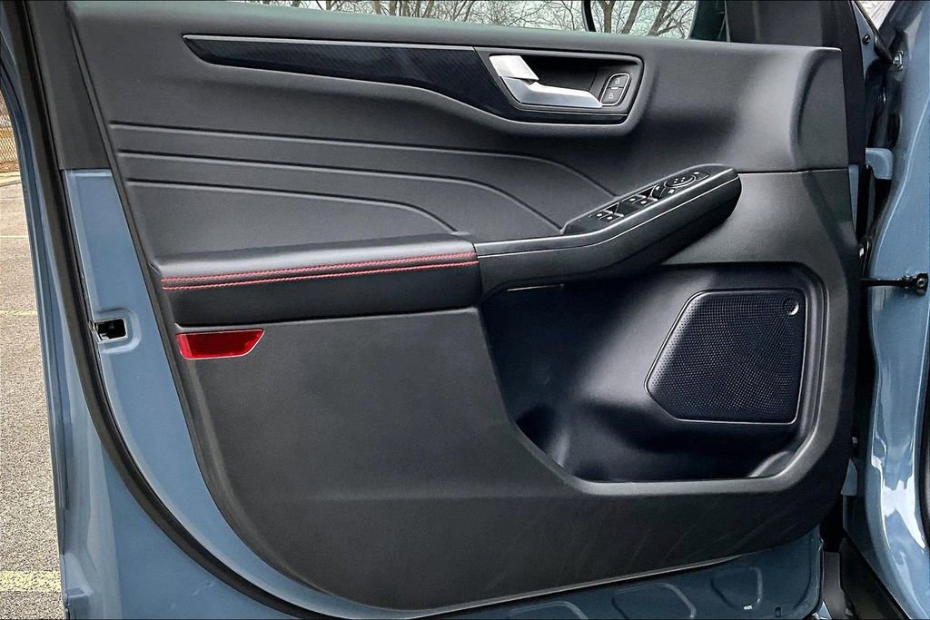 Certified 2024 Ford Escape ST-Line w/ Tech Pack #1 image 21