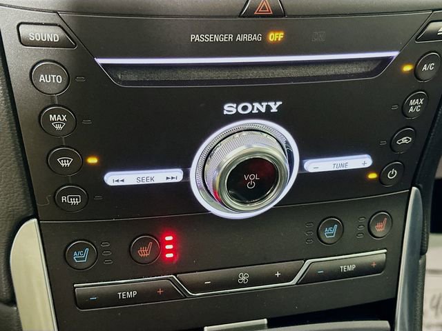 Certified 2018 Ford Edge Titanium w/ Equipment Group 301A image 24