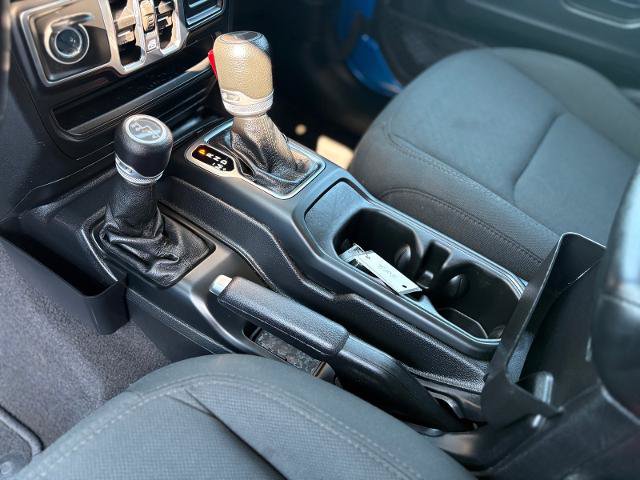 Used 2021 Jeep Gladiator Sport AWD/4WD image 25