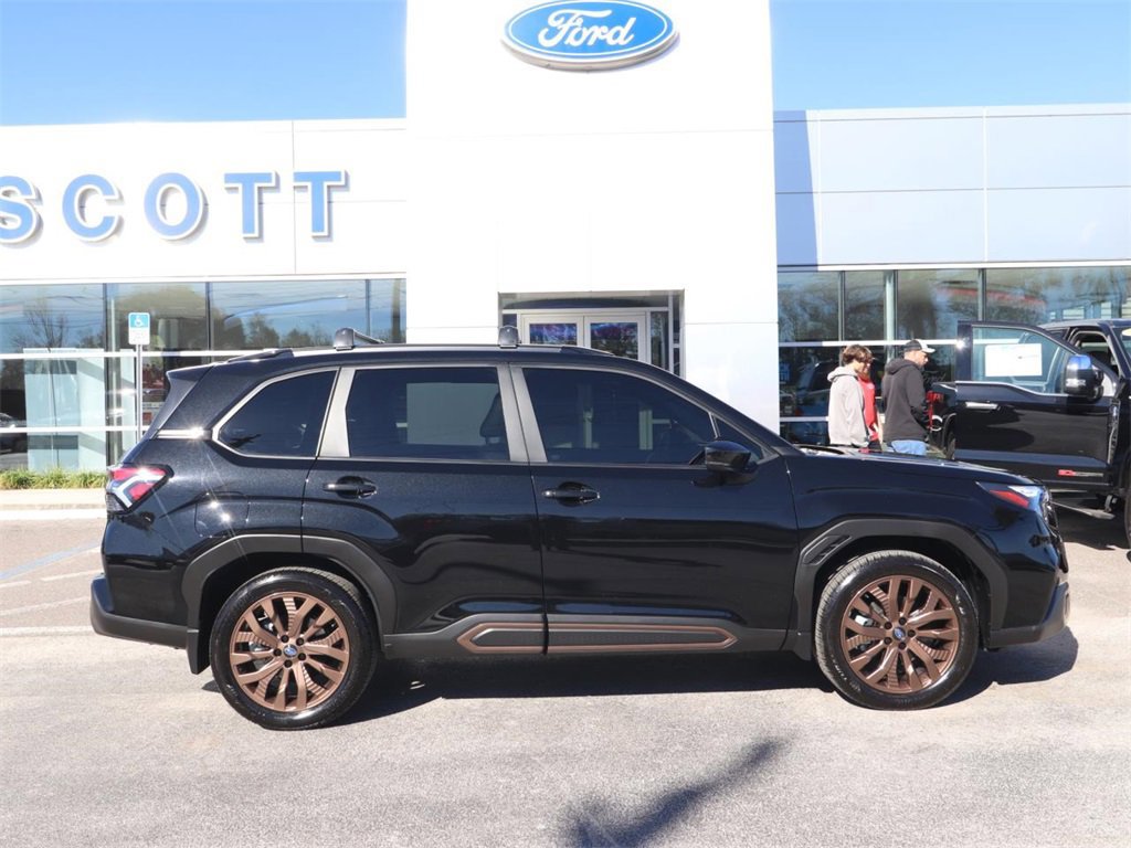 Used 2025 Subaru Forester Sport image 6