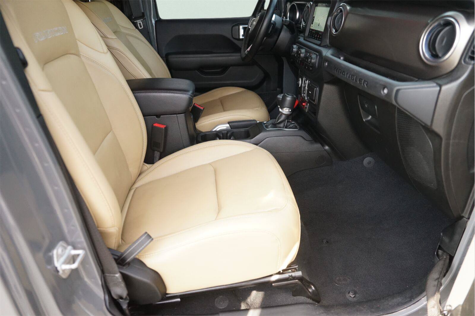 Used 2019 Jeep Wrangler Unlimited Rubicon AWD/4WD image 18