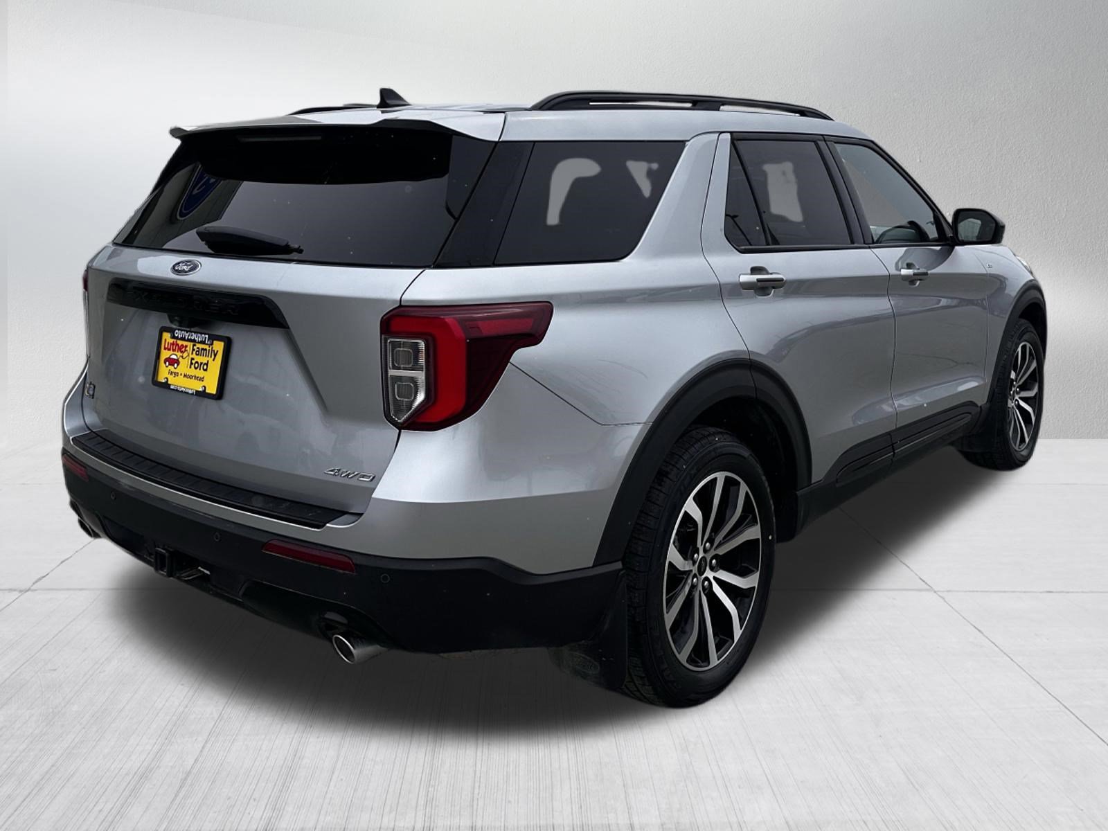 Certified 2023 Ford Explorer ST-Line w/ Class IV Trailer Tow Package image 6