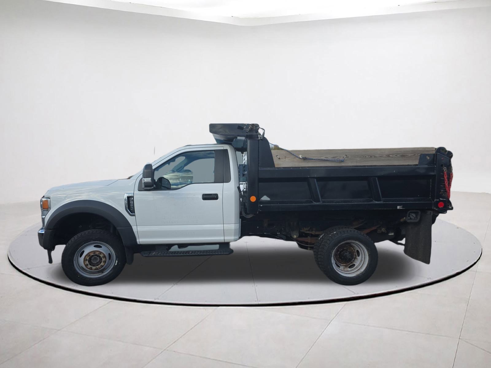 Certified 2020 Ford F550 4x4 Regular Cab Super Duty w/ Power Equipment Group image 4