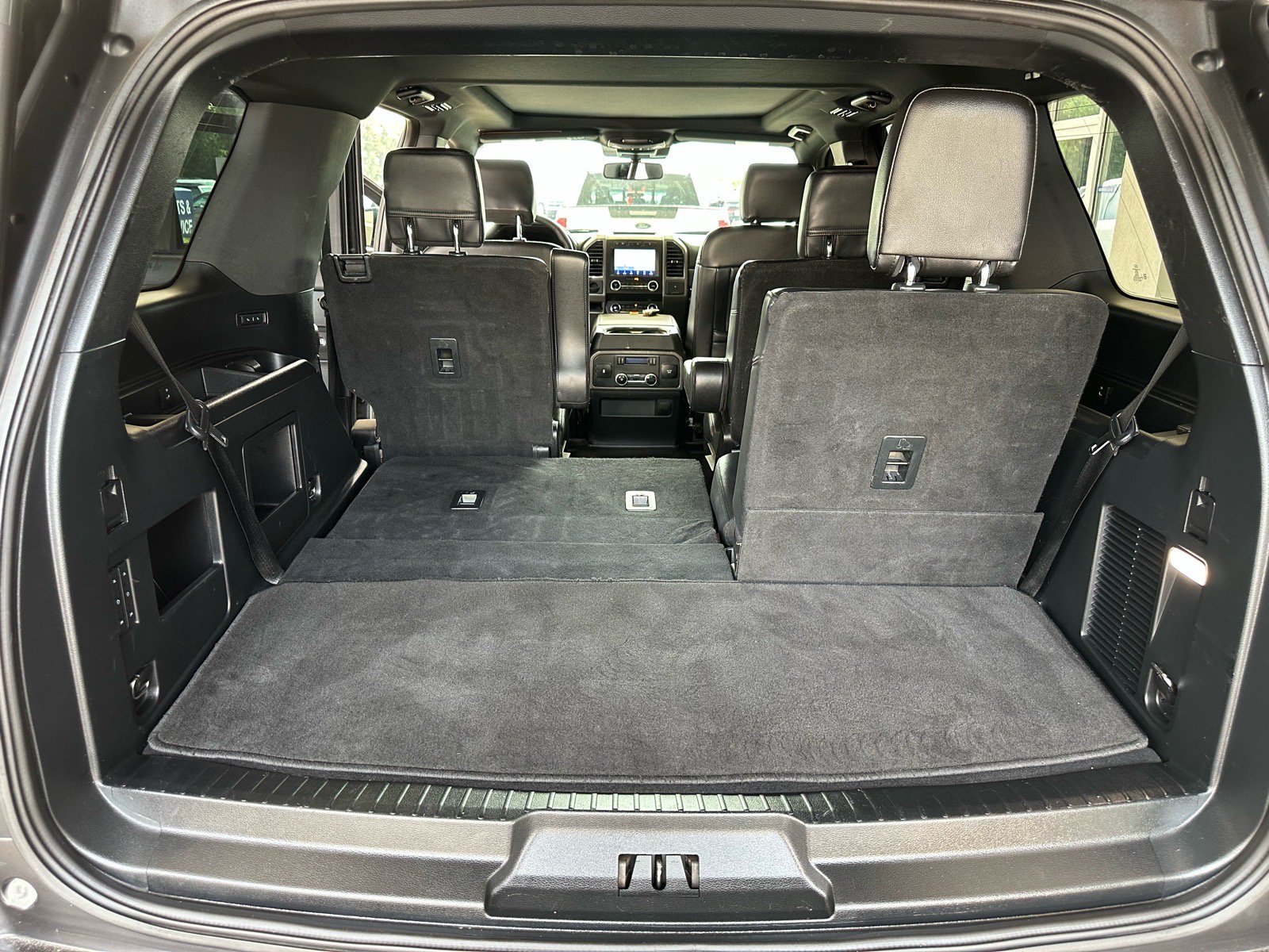 Certified 2020 Ford Expedition XLT w/ Equipment Group 202A AWD/4WD image 29