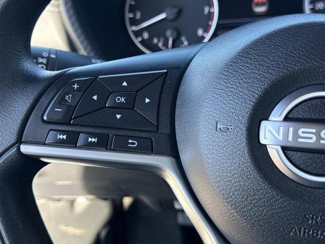 Used 2025 Nissan Sentra SV image 17