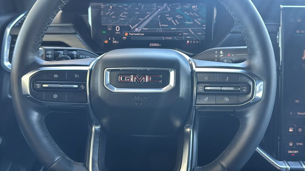 Used 2025 GMC Acadia Elevation FWD image 11
