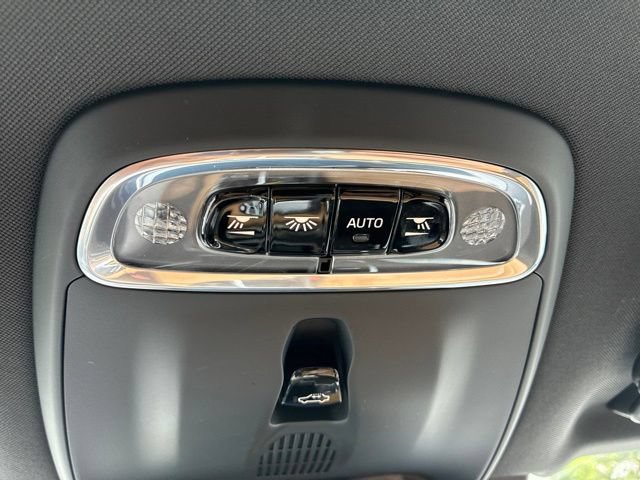 Used 2018 Volvo XC90 T5 Momentum w/ Convenience Package AWD/4WD image 34