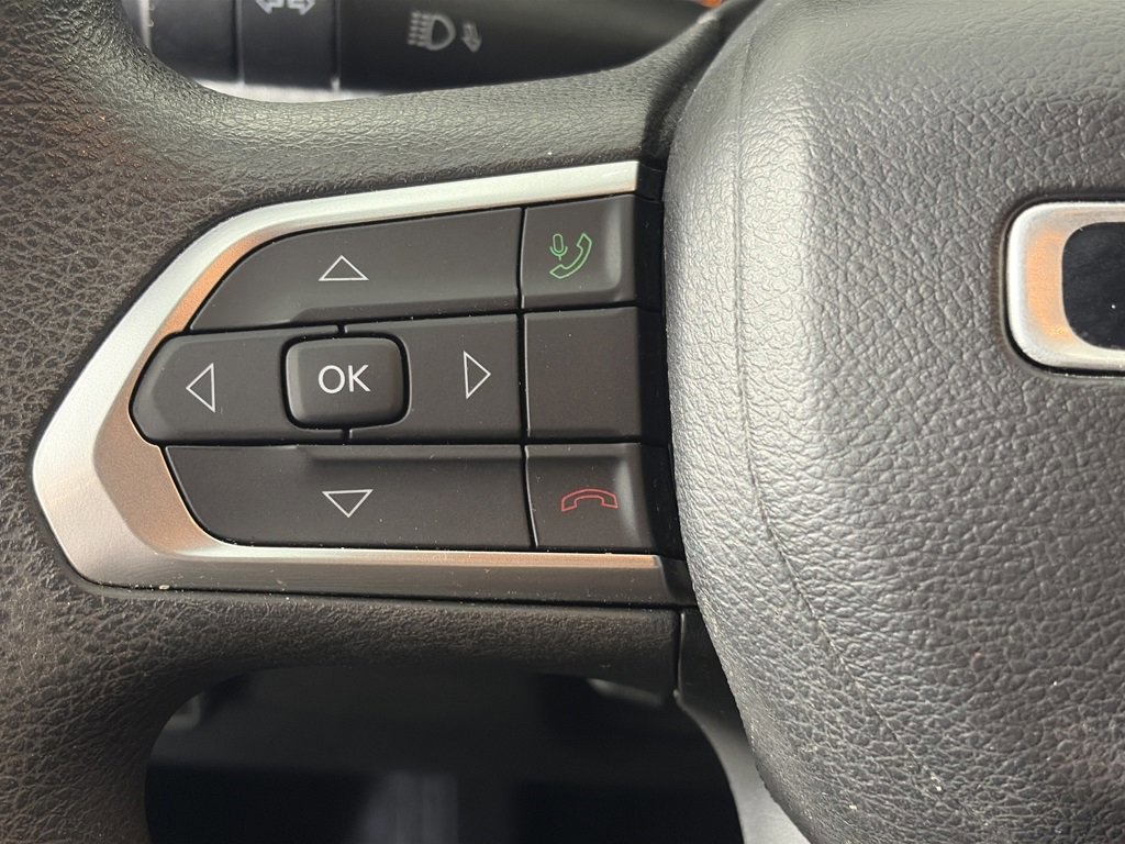 Used 2023 Jeep Compass Sport image 17