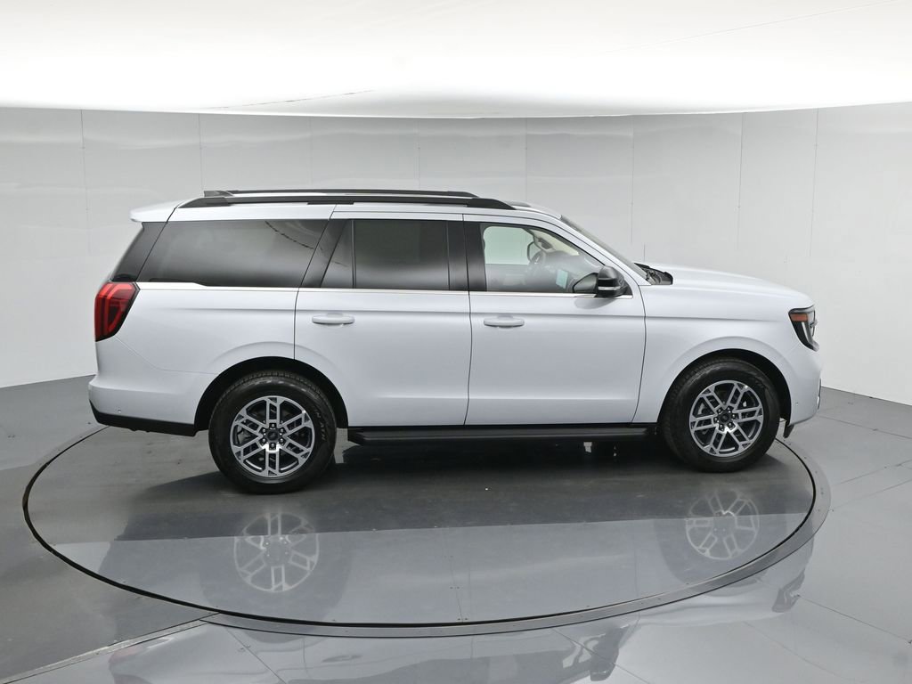 Certified 2025 Ford Expedition Active AWD/4WD image 46