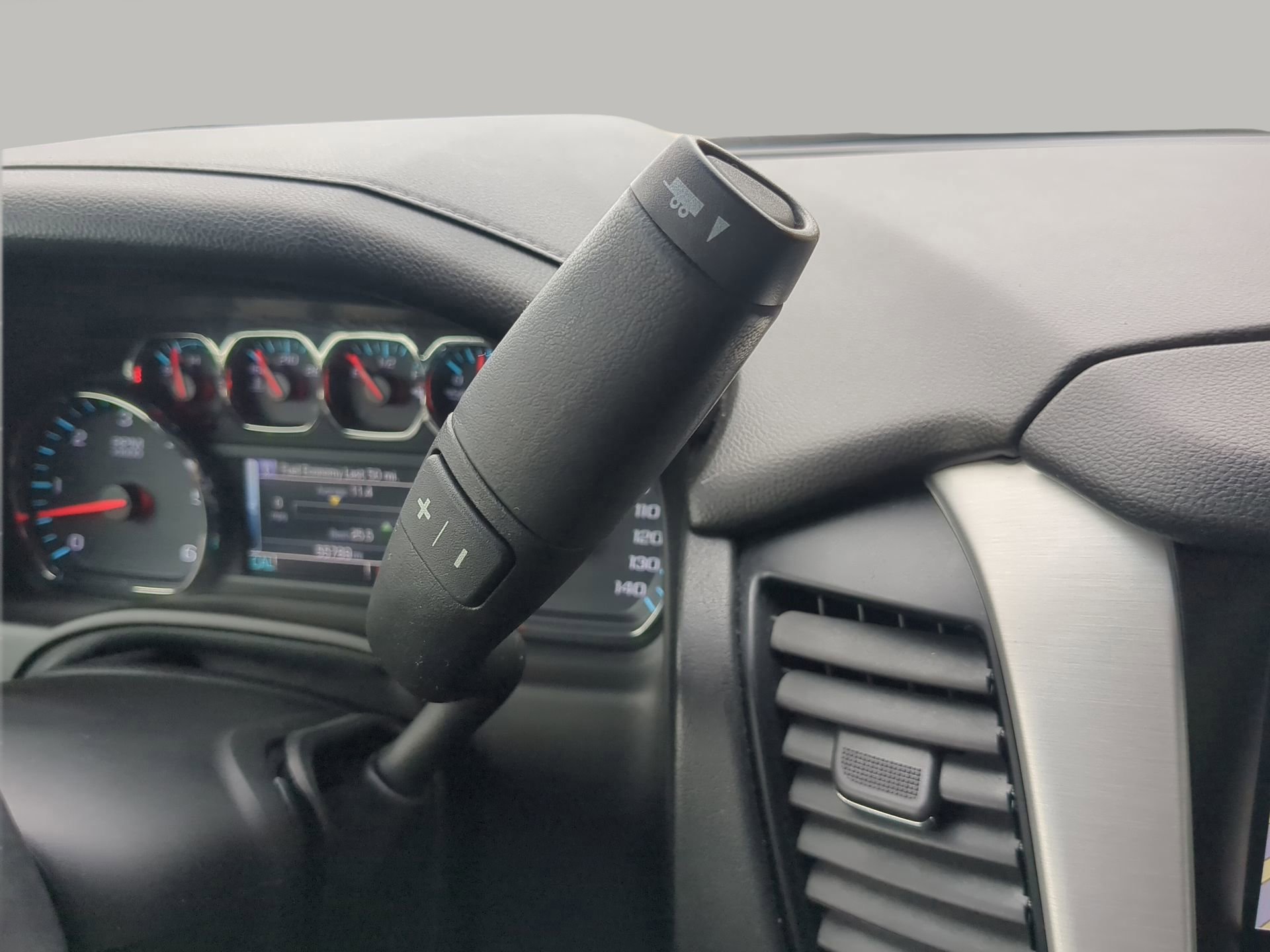 Used 2019 GMC Yukon SLT w/ Open Road Package image 59