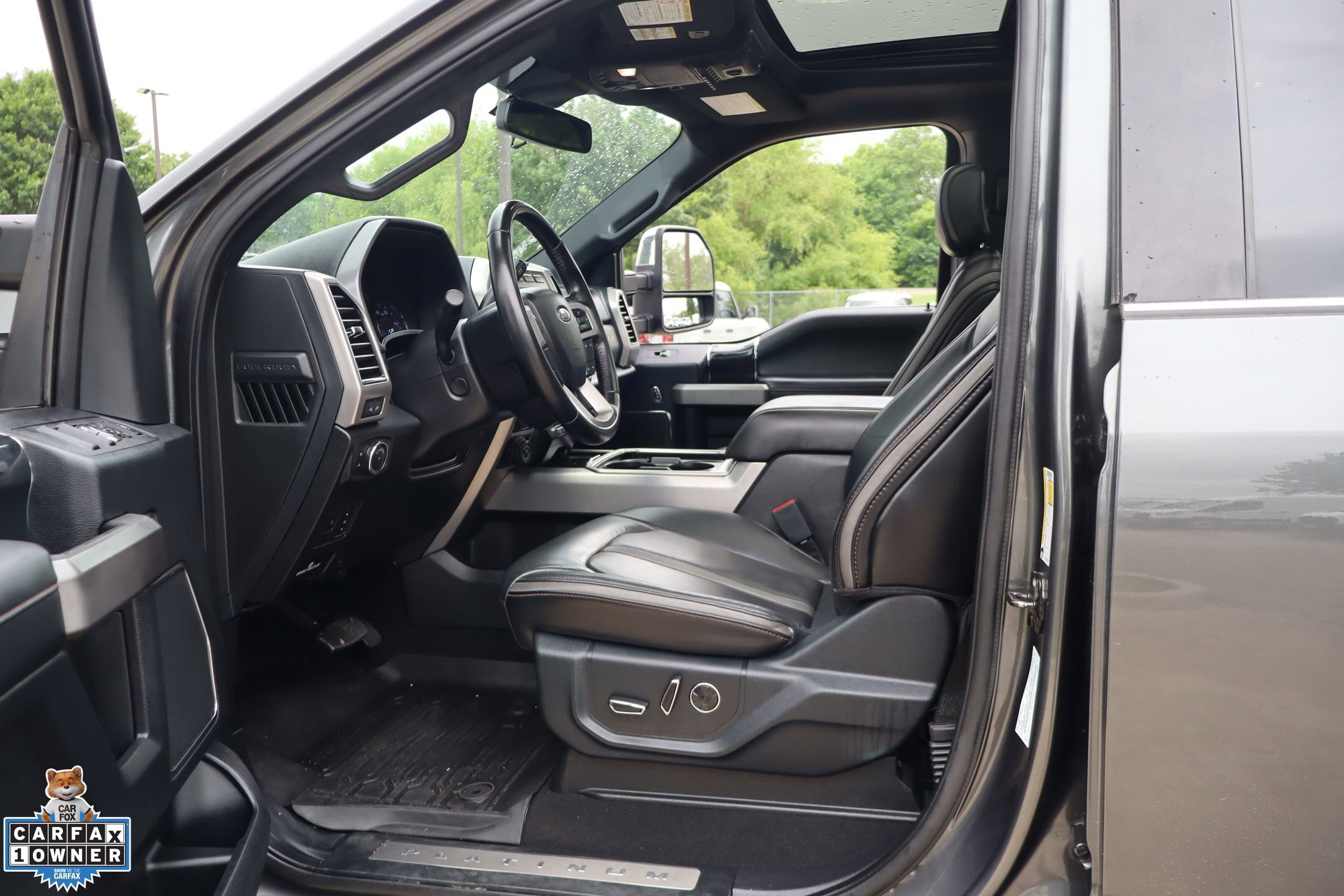 Certified 2020 Ford F250 Platinum w/ Tremor Off-Road Package AWD/4WD image 26