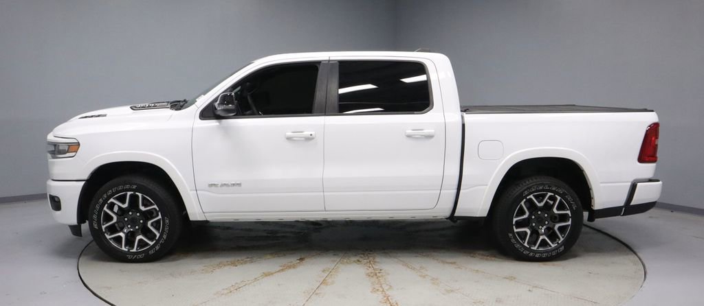 Used 2025 RAM 1500 Laramie w/ Sport Appearance Package AWD/4WD image 9