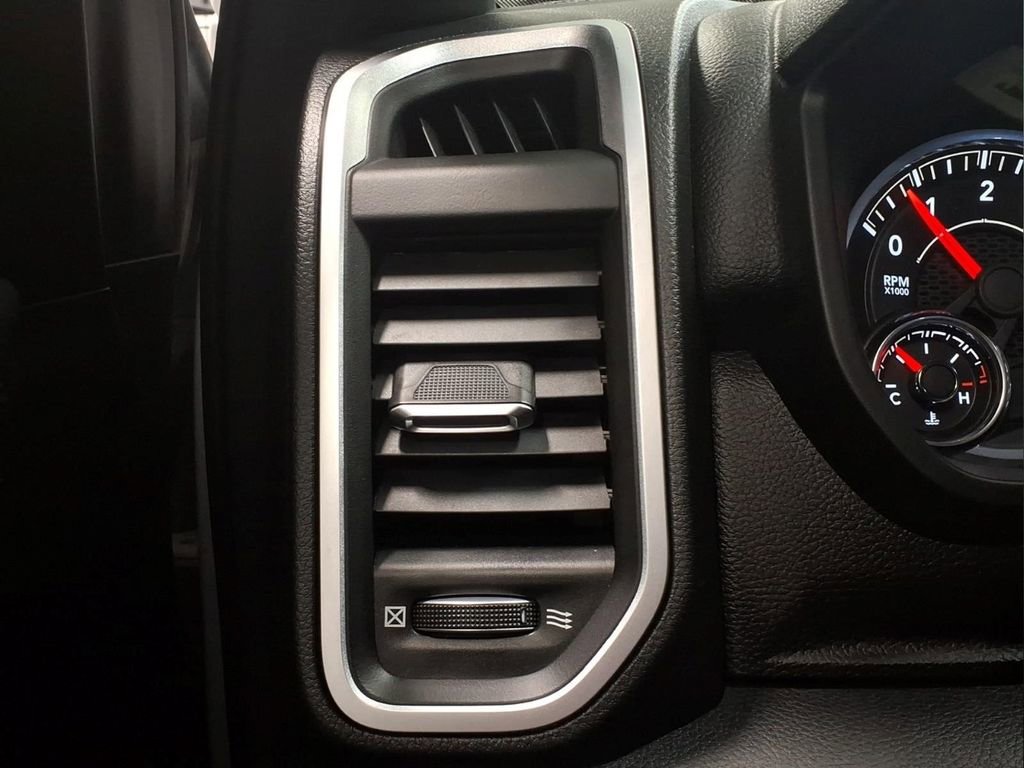 Used 2021 RAM 1500 Big Horn AWD/4WD image 16