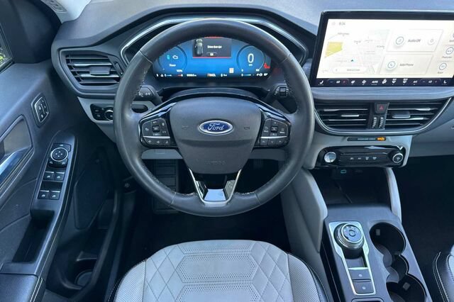 Certified 2023 Ford Escape SE w/ PHEV Premium Package FWD image 14