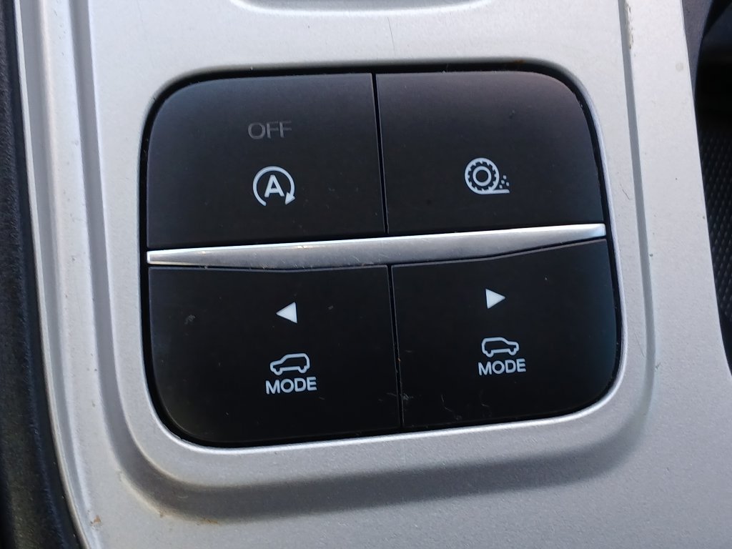 Certified 2021 Ford Explorer XLT RWD image 16