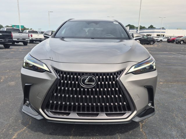 Used 2024 Lexus NX 250 FWD w/ Towing Package (2000 Lbs) image 9