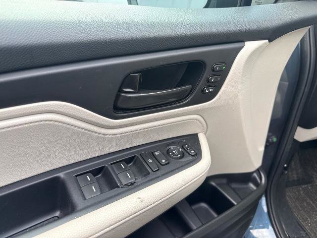 Used 2025 Honda Odyssey EX-L image 10