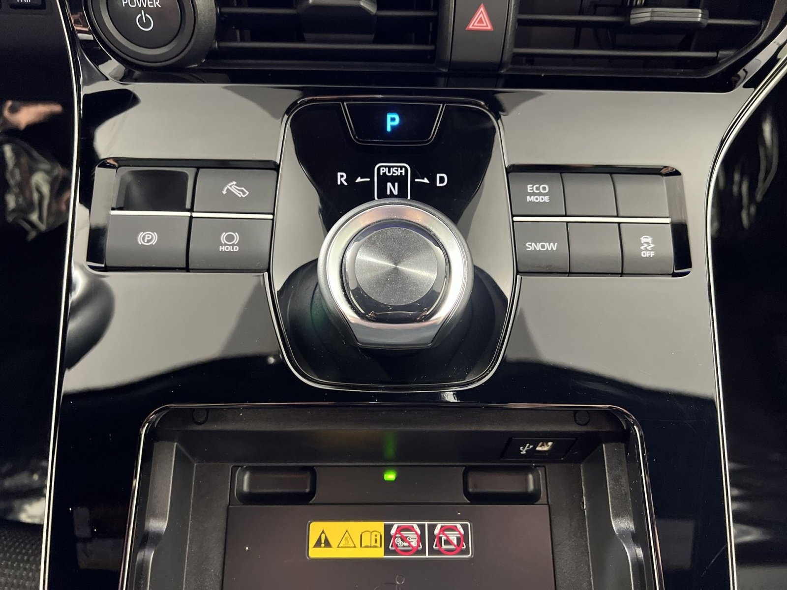 Used 2024 Toyota bZ4X XLE image 19