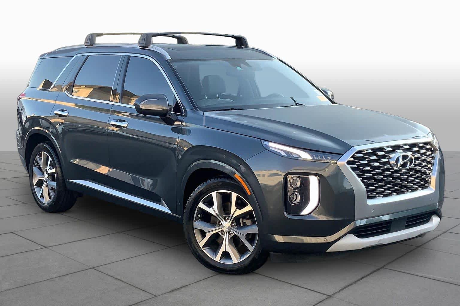 Used 2022 Hyundai Palisade Limited FWD image 3