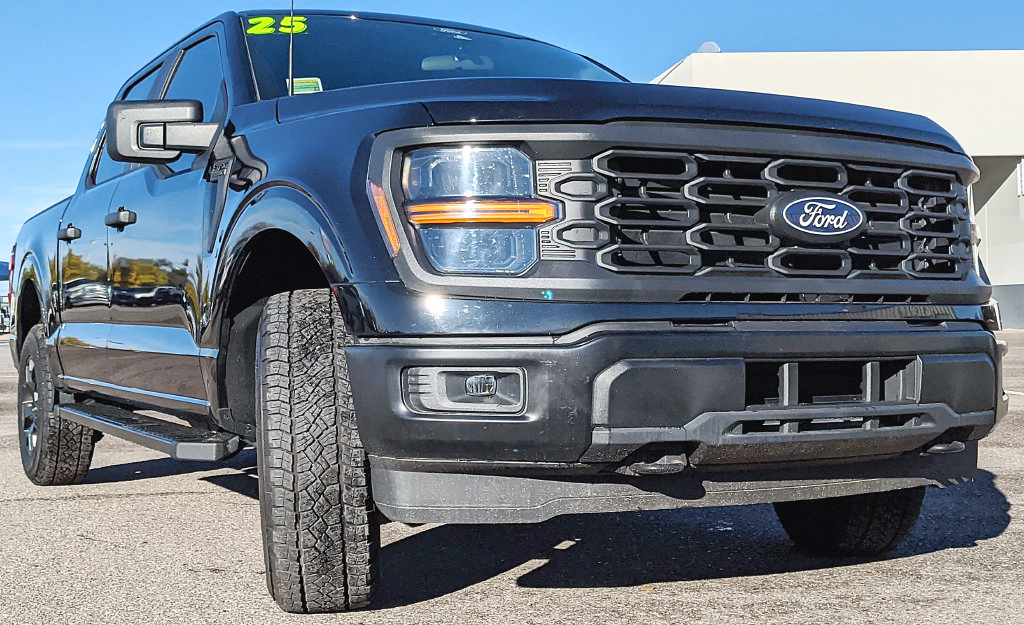 Certified 2025 Ford F150 STX w/ Equipment Group 201A FX4 AWD/4WD image 21