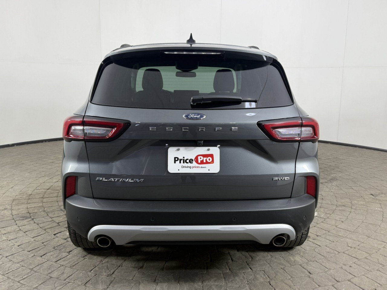 Certified 2025 Ford Escape Platinum AWD/4WD image 6