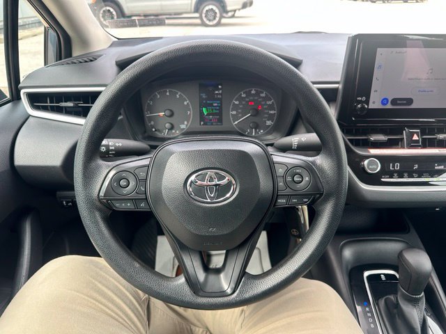 Used 2025 Toyota Corolla LE FWD image 56
