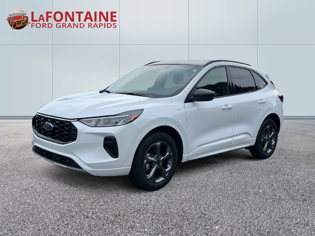 Certified 2023 Ford Escape ST-Line w/ Tech Pack #1 AWD/4WD image 1