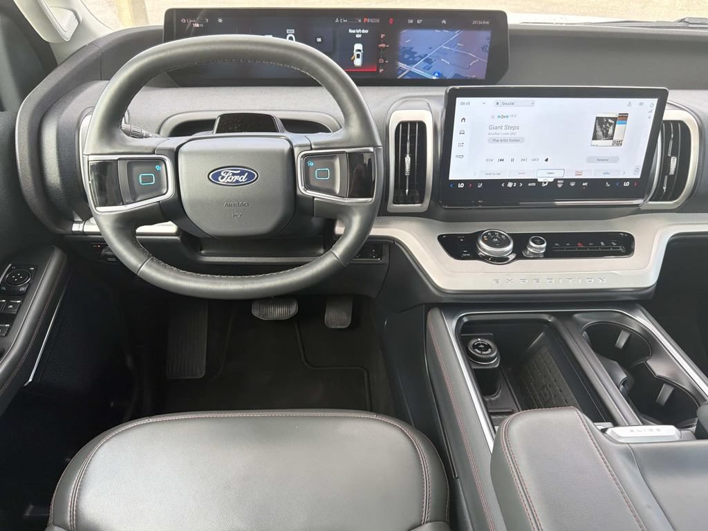 Certified 2025 Ford Expedition Active AWD/4WD image 19