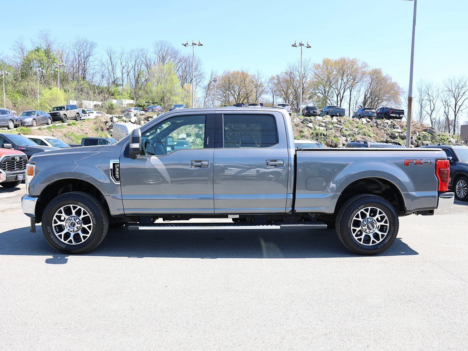 Certified 2022 Ford F350 Lariat w/ Lariat Ultimate Package AWD/4WD image 4