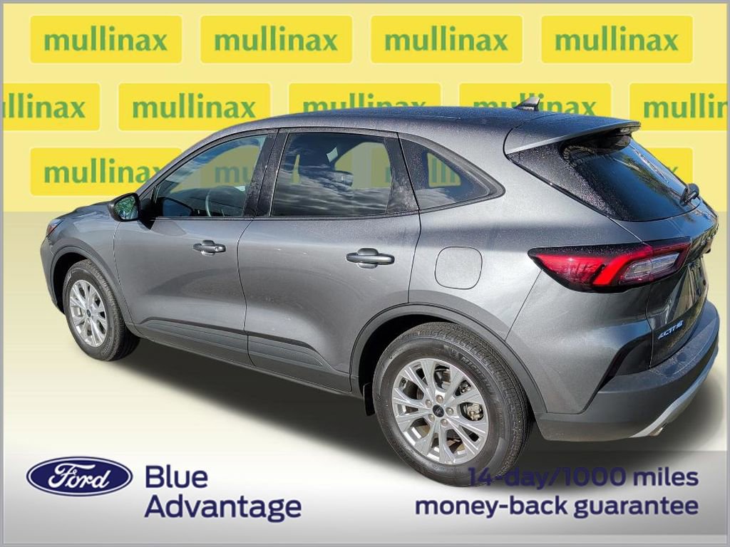 Certified 2025 Ford Escape Active FWD image 3