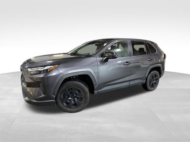 Used 2024 Toyota RAV4 LE AWD/4WD image 3