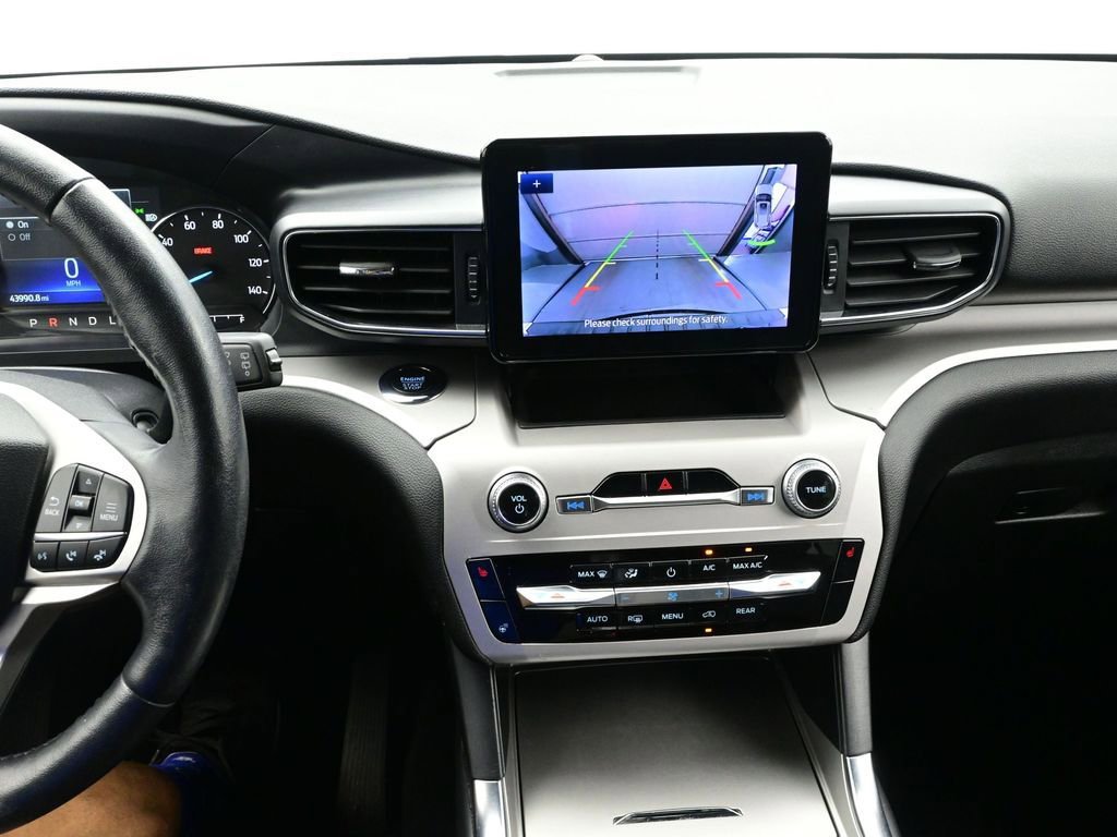 Certified 2023 Ford Explorer XLT w/ Equipment Group 202A image 21