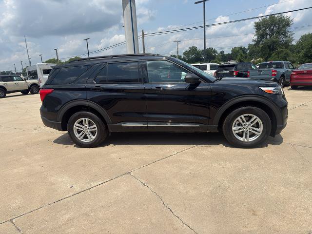 Certified 2023 Ford Explorer XLT w/ Equipment Group 202A AWD/4WD image 7