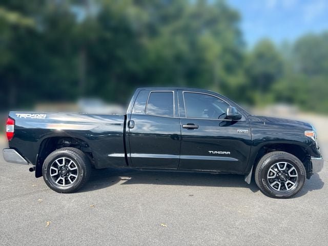 Used 2018 Toyota Tundra SR5 w/ TRD Off Road Package AWD/4WD image 9