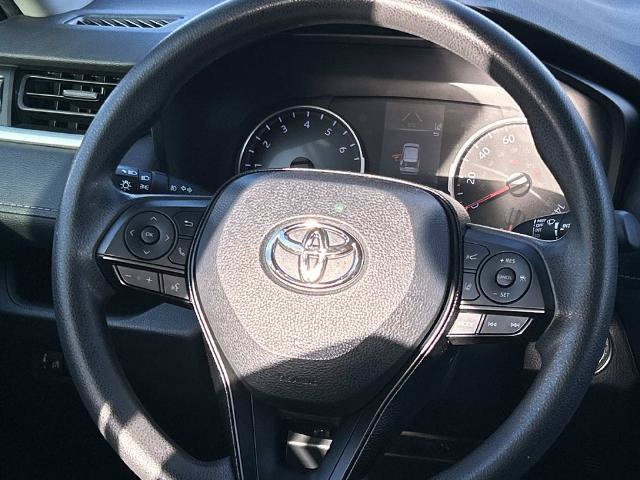 Used 2020 Toyota RAV4 XLE FWD image 14