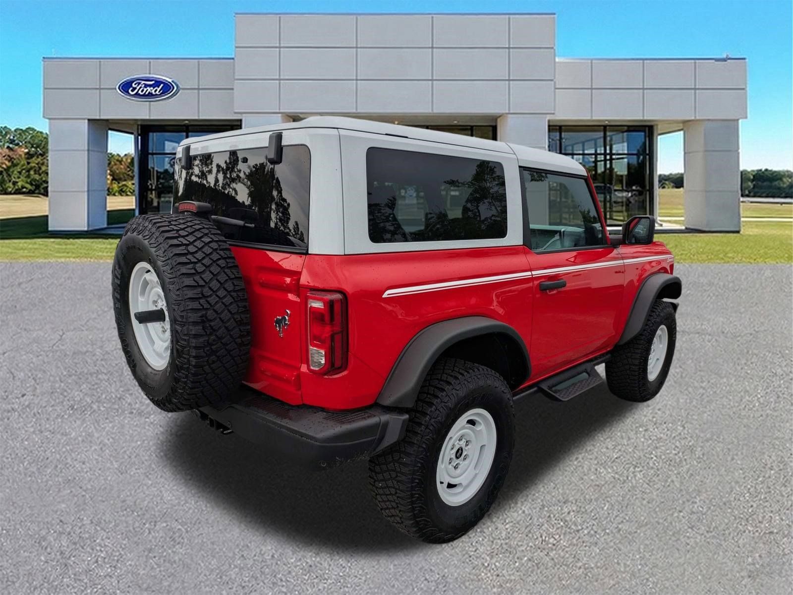 Certified 2024 Ford Bronco Heritage Edition AWD/4WD image 2