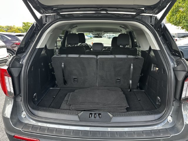 Certified 2025 Ford Explorer Active AWD/4WD image 42