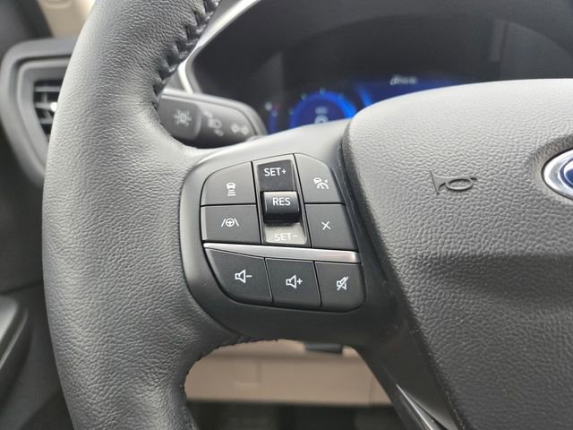 Certified 2020 Ford Escape Titanium AWD/4WD image 20