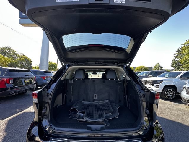 Used 2024 Toyota Highlander XLE AWD/4WD image 40