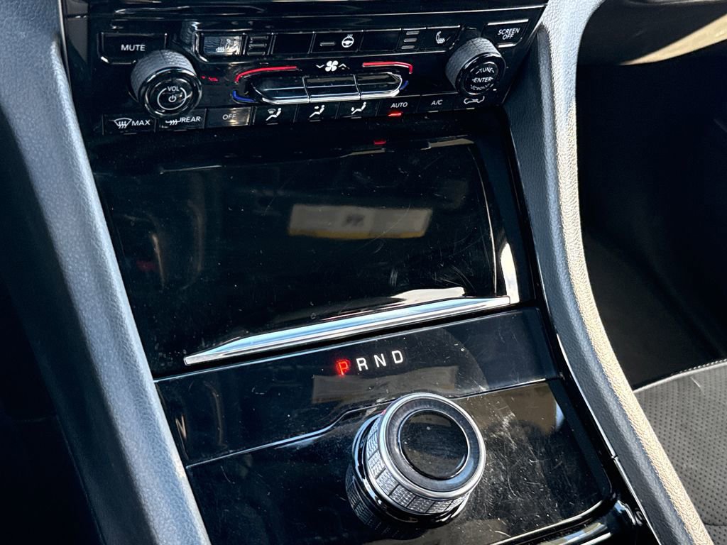 Used 2021 Jeep Grand Cherokee L Laredo image 23