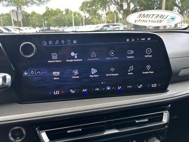 Used 2024 Chevrolet Traverse LS FWD image 24
