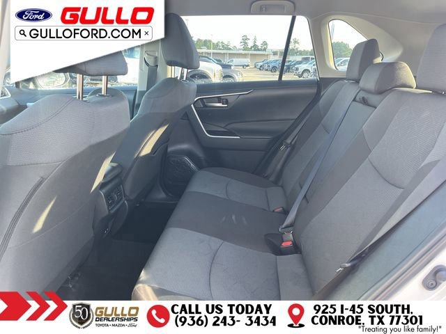 Used 2025 Toyota RAV4 XLE FWD image 14