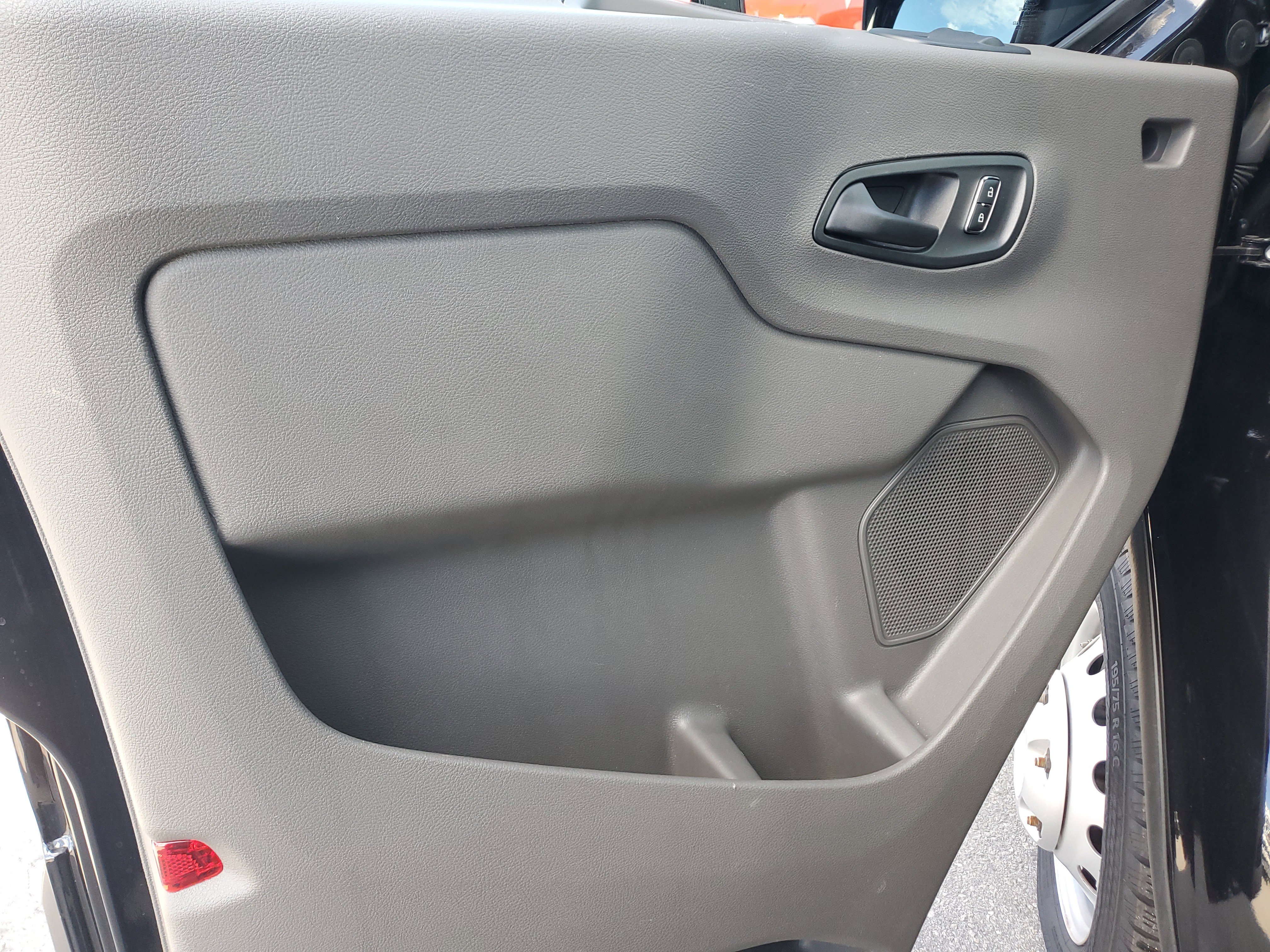 Certified 2024 Ford Transit 350 XLT image 27