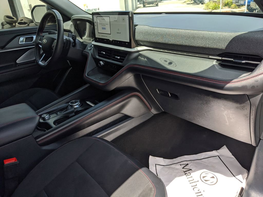 Certified 2025 Ford Explorer ST image 11
